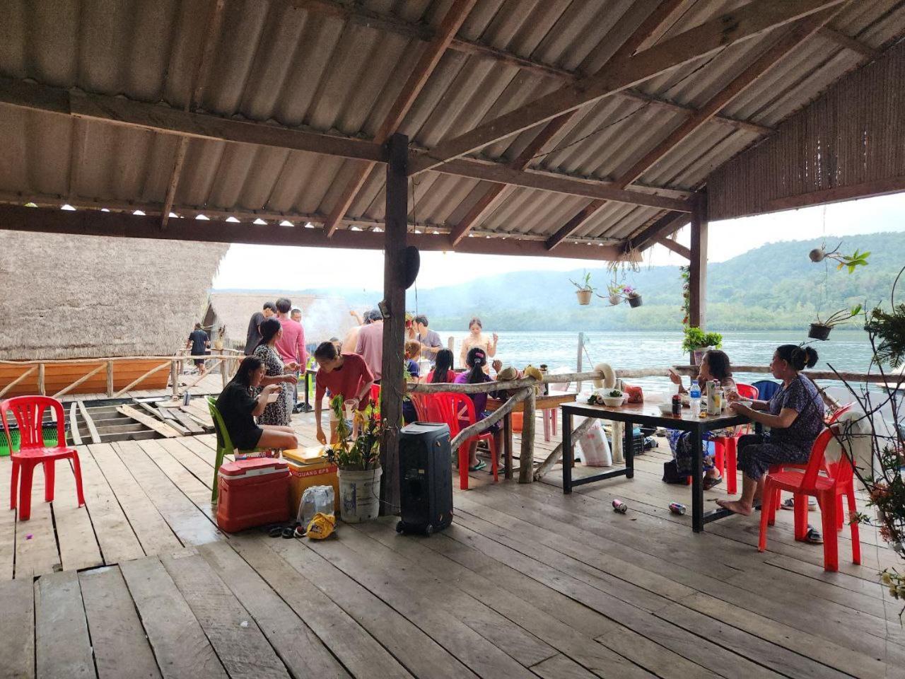فيلا The Floating House Krŏng Kaôh Kŏng المظهر الخارجي الصورة
