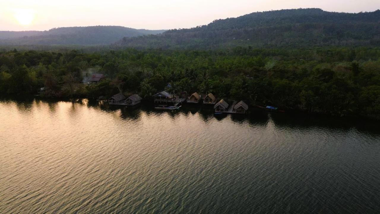 فيلا The Floating House Krŏng Kaôh Kŏng المظهر الخارجي الصورة