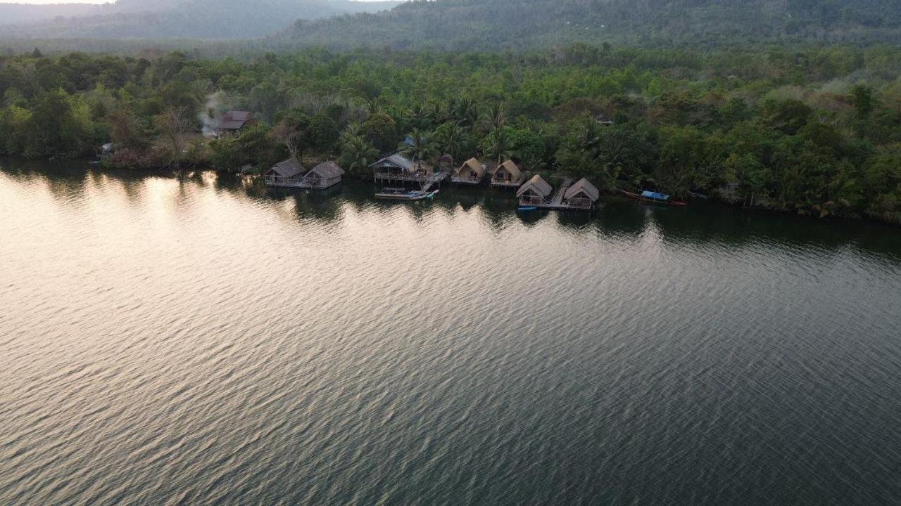 فيلا The Floating House Krŏng Kaôh Kŏng المظهر الخارجي الصورة